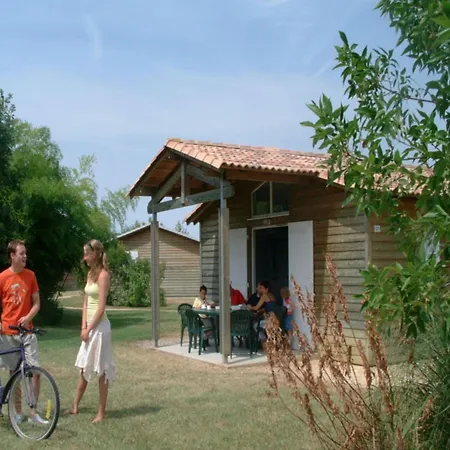 Detached On The Banks Of The Lot * Castelmoron-sur-Lot